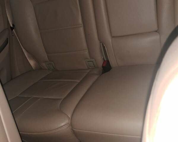 Черный Мерседес М-Класс, объемом двигателя 3 л и пробегом 281 тыс. км за 14000 $, фото 5 на Automoto.ua