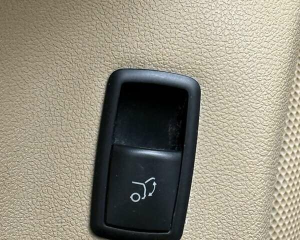 Черный Мерседес М-Класс, объемом двигателя 3.5 л и пробегом 174 тыс. км за 10650 $, фото 50 на Automoto.ua