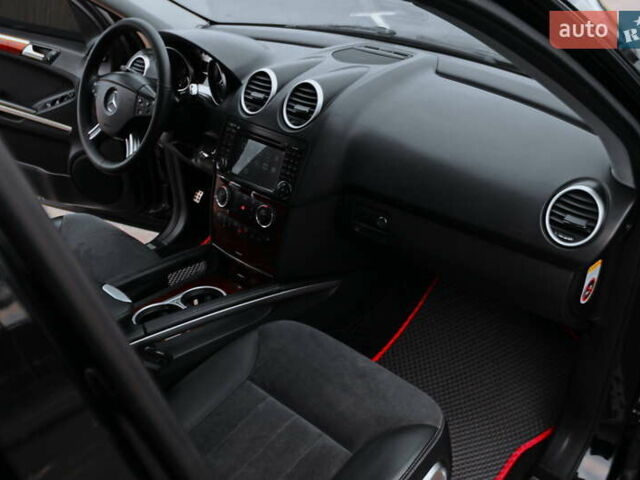 Черный Мерседес М-Класс, объемом двигателя 3 л и пробегом 147 тыс. км за 13200 $, фото 12 на Automoto.ua