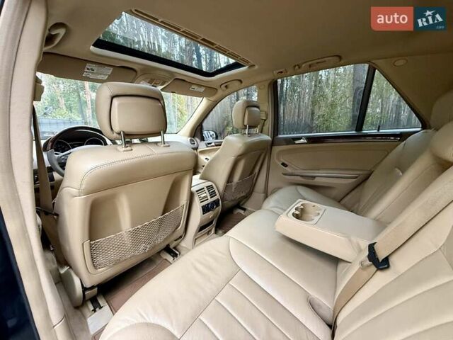 Черный Мерседес М-Класс, объемом двигателя 3.5 л и пробегом 174 тыс. км за 10650 $, фото 31 на Automoto.ua