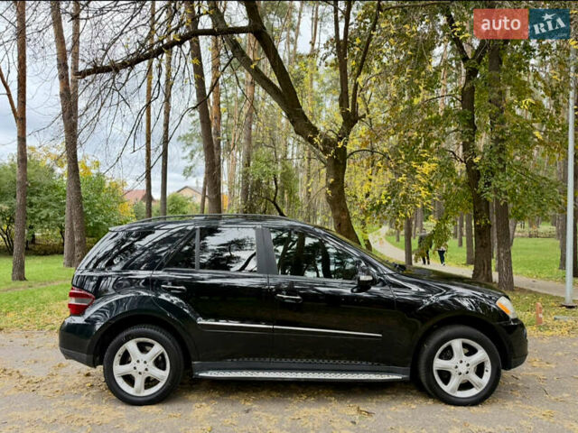 Черный Мерседес М-Класс, объемом двигателя 3.5 л и пробегом 174 тыс. км за 10650 $, фото 3 на Automoto.ua