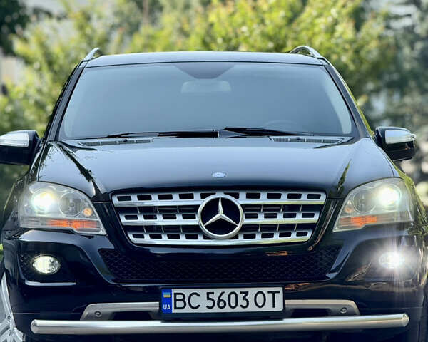 Чорний Мерседес М-Клас, об'ємом двигуна 3 л та пробігом 278 тис. км за 12600 $, фото 27 на Automoto.ua