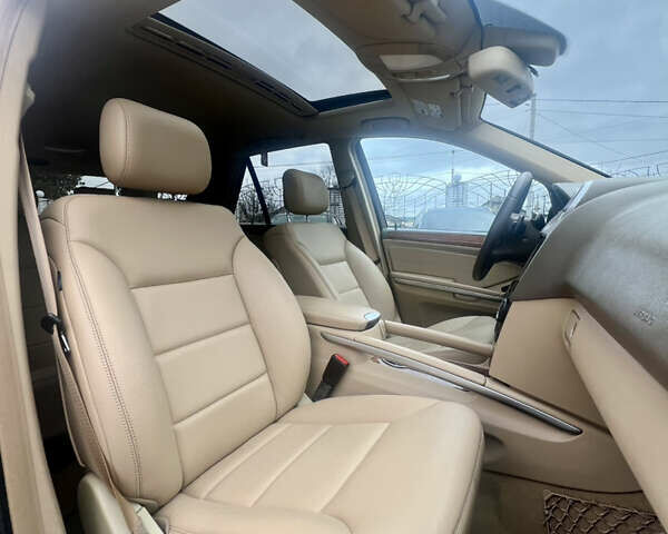 Мерседес М-Класс 2009 в Измаиле на Automoto.ua Черный Мерседес М-Класс, объемом двигателя 3.5 л и пробегом 240 тыс. км за 13500 $, фото 13 на Automoto.ua
