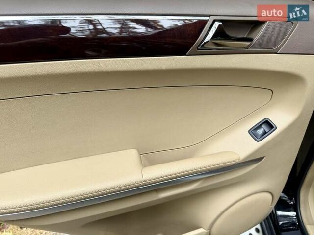 Черный Мерседес М-Класс, объемом двигателя 3.5 л и пробегом 174 тыс. км за 10650 $, фото 52 на Automoto.ua