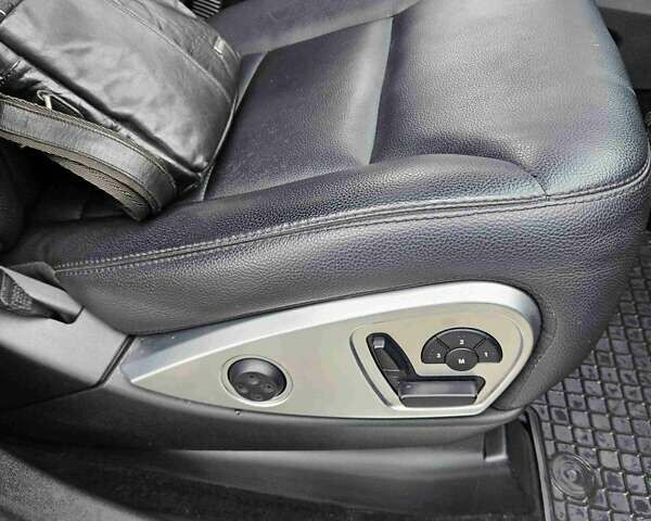 Черный Мерседес М-Класс, объемом двигателя 2.99 л и пробегом 189 тыс. км за 15900 $, фото 9 на Automoto.ua