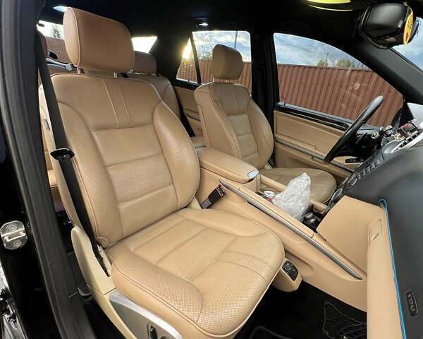 Черный Мерседес М-Класс, объемом двигателя 3 л и пробегом 280 тыс. км за 16100 $, фото 9 на Automoto.ua