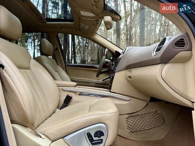 Черный Мерседес М-Класс, объемом двигателя 3.5 л и пробегом 174 тыс. км за 10650 $, фото 28 на Automoto.ua