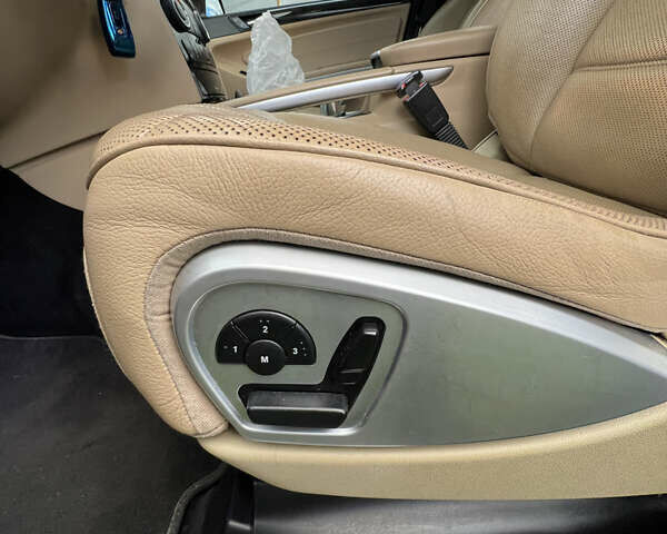 Черный Мерседес М-Класс, объемом двигателя 3 л и пробегом 280 тыс. км за 16100 $, фото 13 на Automoto.ua