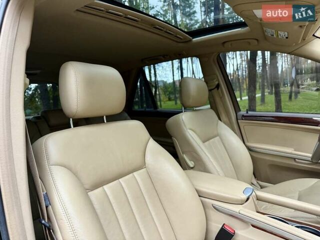 Черный Мерседес М-Класс, объемом двигателя 3.5 л и пробегом 174 тыс. км за 10650 $, фото 30 на Automoto.ua