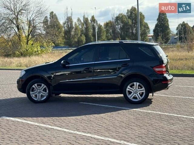 Чорний Мерседес М-Клас, об'ємом двигуна 2.99 л та пробігом 189 тис. км за 15000 $, фото 2 на Automoto.ua