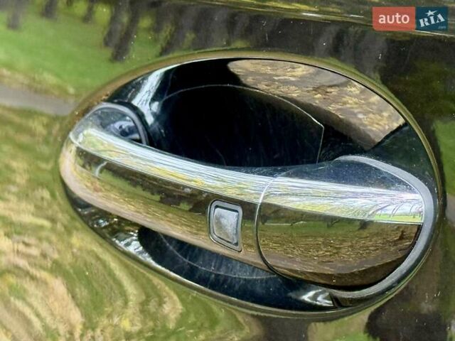 Черный Мерседес М-Класс, объемом двигателя 3.5 л и пробегом 174 тыс. км за 10650 $, фото 13 на Automoto.ua