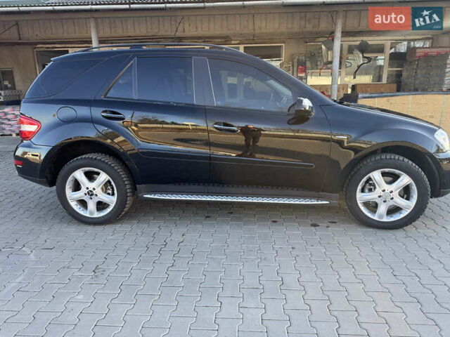 Черный Мерседес М-Класс, объемом двигателя 2.99 л и пробегом 271 тыс. км за 14900 $, фото 8 на Automoto.ua