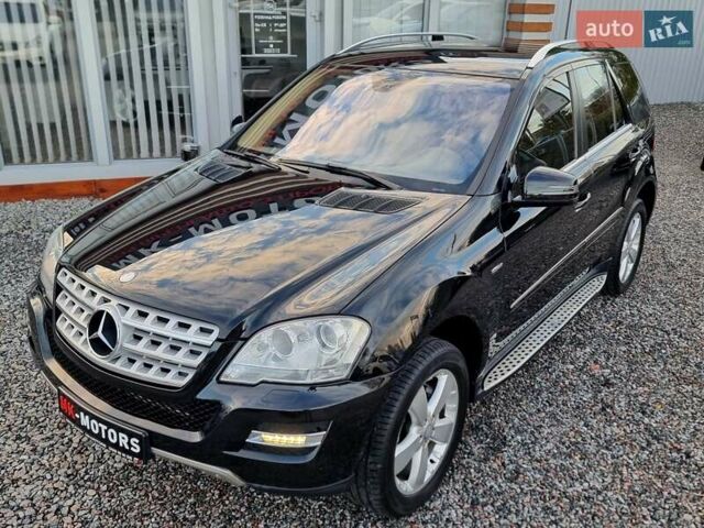 Черный Мерседес М-Класс, объемом двигателя 2.99 л и пробегом 240 тыс. км за 16900 $, фото 19 на Automoto.ua