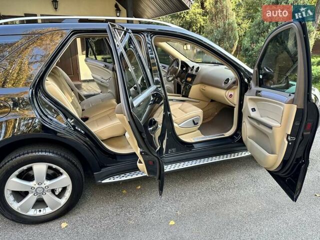 Черный Мерседес М-Класс, объемом двигателя 2.99 л и пробегом 240 тыс. км за 16600 $, фото 34 на Automoto.ua