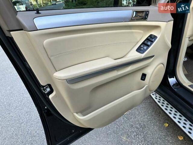 Черный Мерседес М-Класс, объемом двигателя 2.99 л и пробегом 240 тыс. км за 16600 $, фото 36 на Automoto.ua