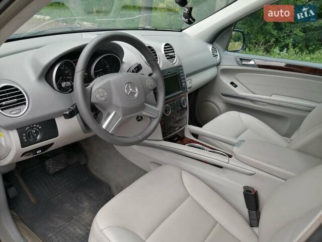 Черный Мерседес М-Класс, объемом двигателя 2.99 л и пробегом 199 тыс. км за 13500 $, фото 11 на Automoto.ua