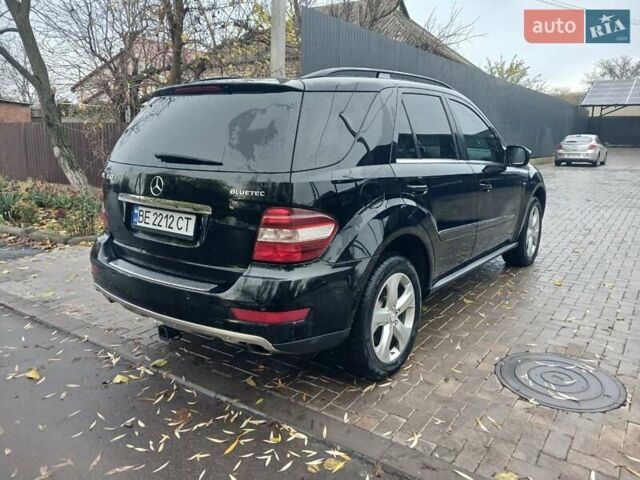 Чорний Мерседес М-Клас, об'ємом двигуна 2.99 л та пробігом 340 тис. км за 13500 $, фото 3 на Automoto.ua