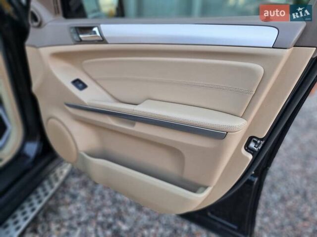 Черный Мерседес М-Класс, объемом двигателя 2.99 л и пробегом 240 тыс. км за 16900 $, фото 73 на Automoto.ua