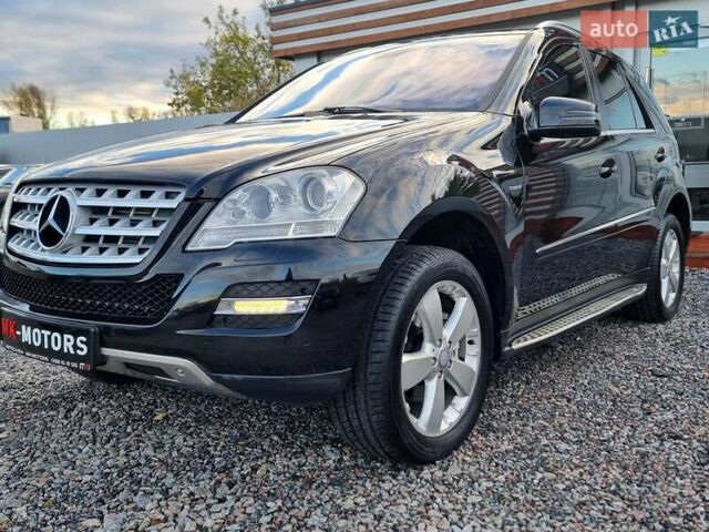 Черный Мерседес М-Класс, объемом двигателя 2.99 л и пробегом 240 тыс. км за 16900 $, фото 11 на Automoto.ua