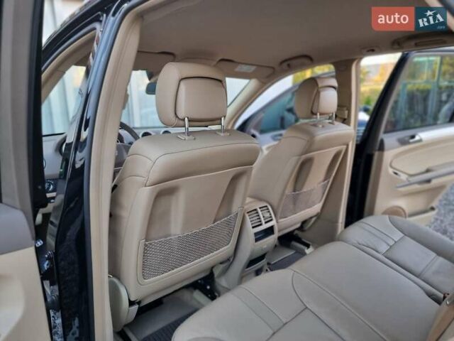 Черный Мерседес М-Класс, объемом двигателя 2.99 л и пробегом 240 тыс. км за 16900 $, фото 64 на Automoto.ua