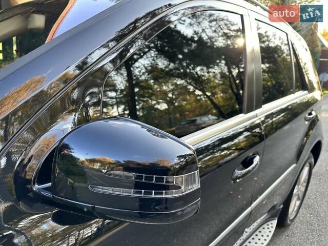 Черный Мерседес М-Класс, объемом двигателя 2.99 л и пробегом 240 тыс. км за 16600 $, фото 2 на Automoto.ua