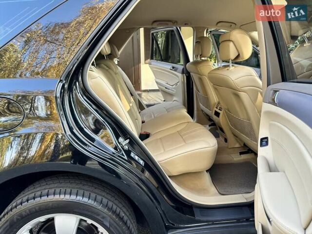 Черный Мерседес М-Класс, объемом двигателя 2.99 л и пробегом 240 тыс. км за 16600 $, фото 58 на Automoto.ua