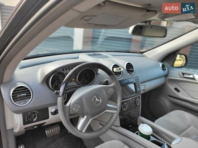 Мерседес М-Клас 2010 у Черкасах на Automoto.ua Чорний Мерседес М-Клас, об'ємом двигуна 2.99 л та пробігом 165 тис. км за 17200 $, фото 8 на Automoto.ua