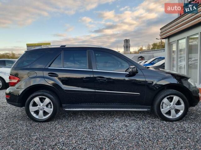 Черный Мерседес М-Класс, объемом двигателя 2.99 л и пробегом 240 тыс. км за 16900 $, фото 34 на Automoto.ua