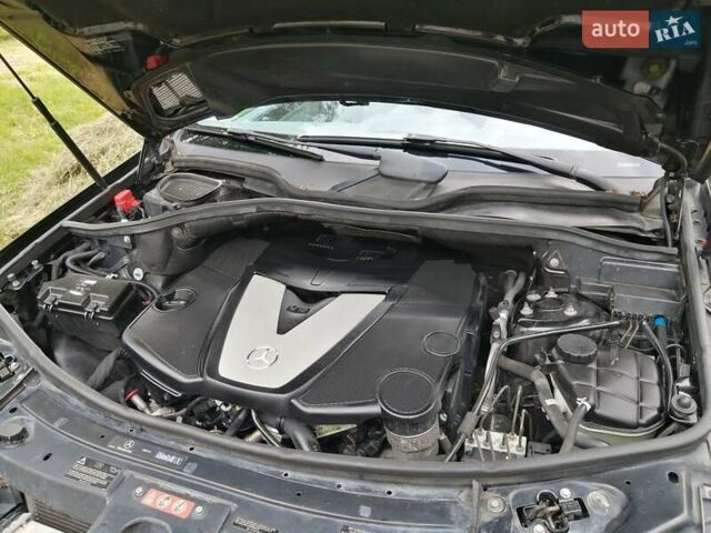 Черный Мерседес М-Класс, объемом двигателя 2.99 л и пробегом 199 тыс. км за 13500 $, фото 2 на Automoto.ua