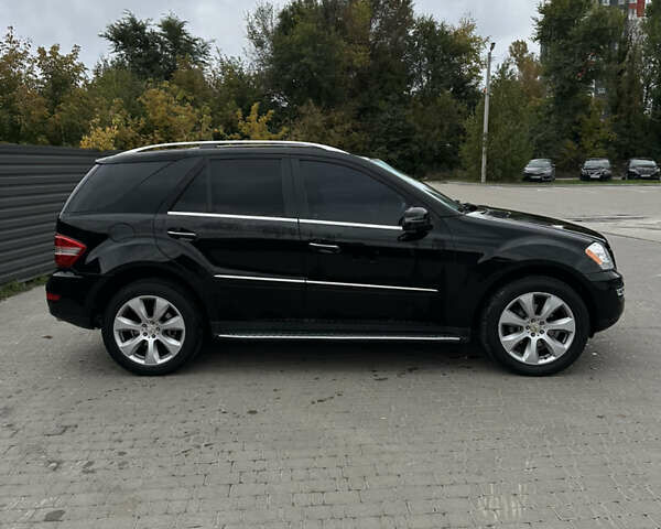 Чорний Мерседес М-Клас, об'ємом двигуна 3.5 л та пробігом 240 тис. км за 11500 $, фото 8 на Automoto.ua