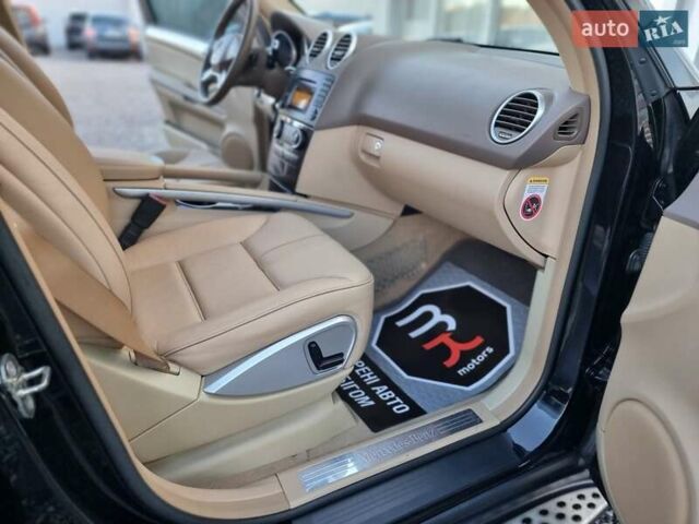 Черный Мерседес М-Класс, объемом двигателя 2.99 л и пробегом 240 тыс. км за 16900 $, фото 74 на Automoto.ua