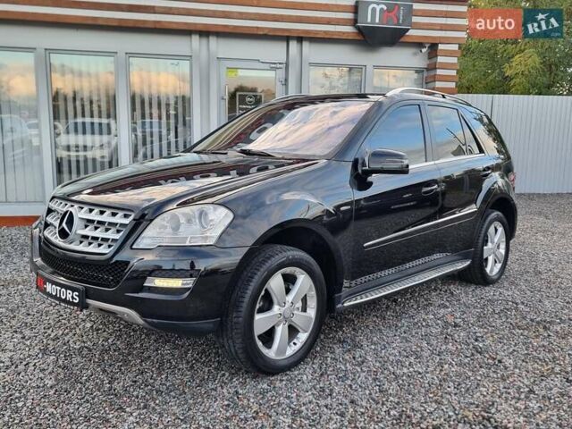 Черный Мерседес М-Класс, объемом двигателя 2.99 л и пробегом 240 тыс. км за 16900 $, фото 16 на Automoto.ua