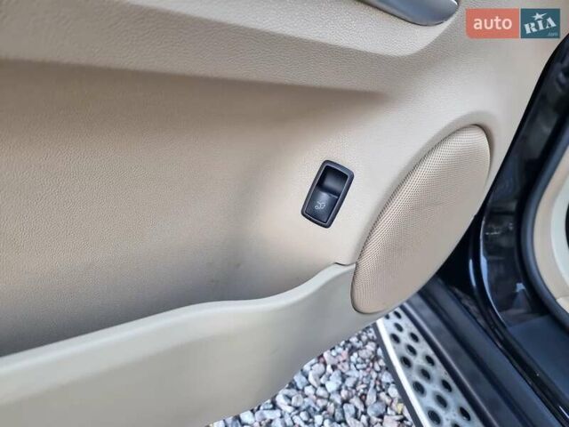 Черный Мерседес М-Класс, объемом двигателя 2.99 л и пробегом 240 тыс. км за 16900 $, фото 40 на Automoto.ua