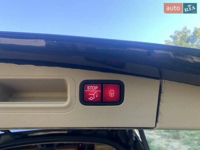 Черный Мерседес М-Класс, объемом двигателя 3.5 л и пробегом 225 тыс. км за 14000 $, фото 22 на Automoto.ua