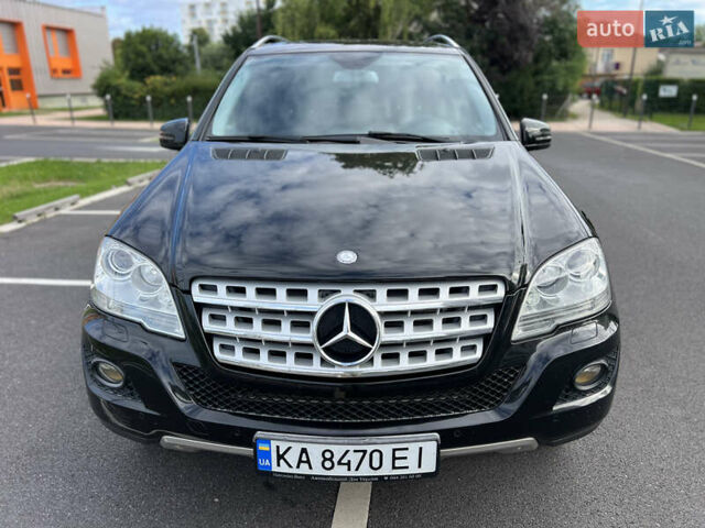 Черный Мерседес М-Класс, объемом двигателя 2.99 л и пробегом 250 тыс. км за 17500 $, фото 3 на Automoto.ua