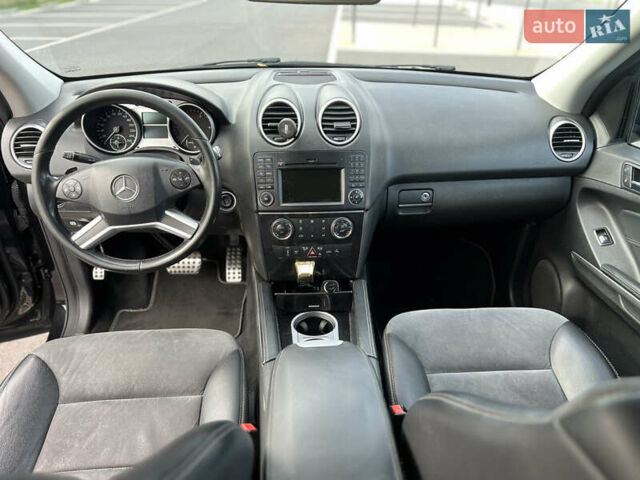 Черный Мерседес М-Класс, объемом двигателя 2.99 л и пробегом 250 тыс. км за 17500 $, фото 27 на Automoto.ua