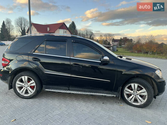 Чорний Мерседес М-Клас, об'ємом двигуна 2.99 л та пробігом 199 тис. км за 16399 $, фото 4 на Automoto.ua