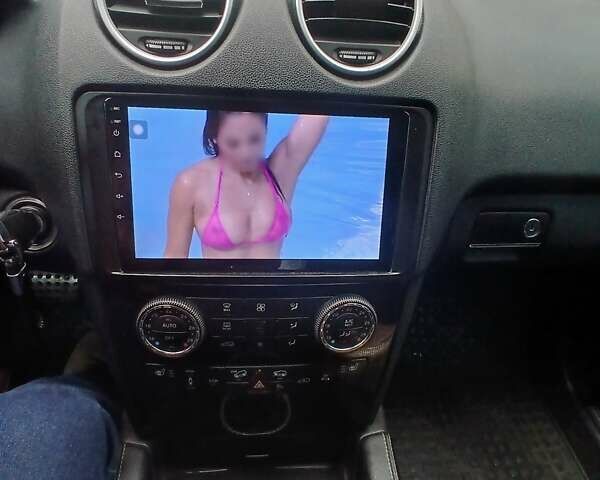 Черный Мерседес М-Класс, объемом двигателя 3 л и пробегом 274 тыс. км за 14500 $, фото 9 на Automoto.ua