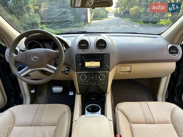 Черный Мерседес М-Класс, объемом двигателя 2.99 л и пробегом 240 тыс. км за 16600 $, фото 60 на Automoto.ua