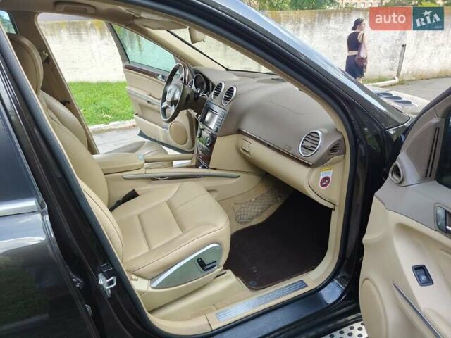 Черный Мерседес М-Класс, объемом двигателя 2.99 л и пробегом 216 тыс. км за 13500 $, фото 1 на Automoto.ua