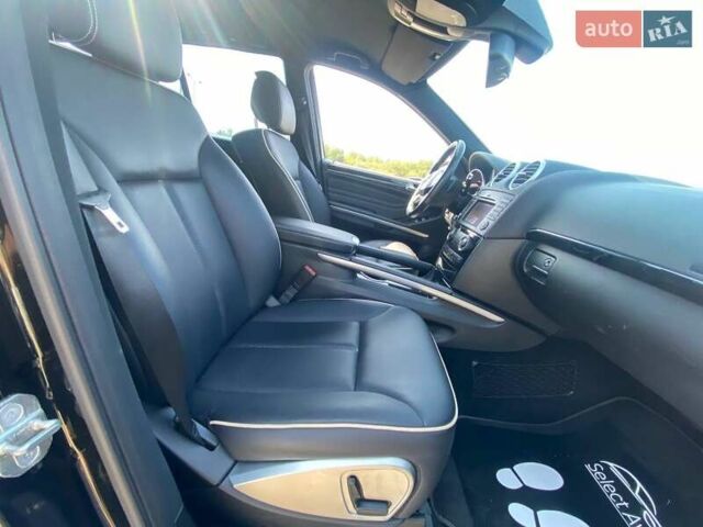 Черный Мерседес М-Класс, объемом двигателя 3.72 л и пробегом 80 тыс. км за 17999 $, фото 6 на Automoto.ua