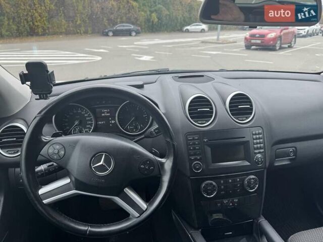 Черный Мерседес М-Класс, объемом двигателя 3 л и пробегом 307 тыс. км за 17000 $, фото 8 на Automoto.ua