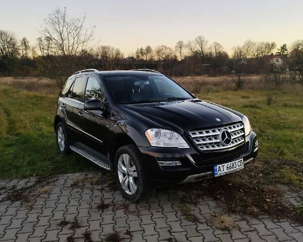 Черный Мерседес М-Класс, объемом двигателя 2.99 л и пробегом 262 тыс. км за 17000 $, фото 7 на Automoto.ua