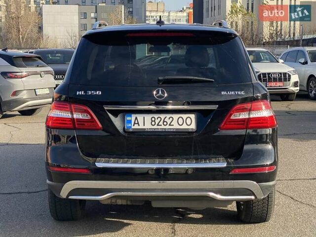 Черный Мерседес М-Класс, объемом двигателя 3 л и пробегом 145 тыс. км за 19990 $, фото 4 на Automoto.ua