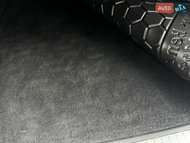 Чорний Мерседес М-Клас, об'ємом двигуна 3 л та пробігом 307 тис. км за 14750 $, фото 36 на Automoto.ua