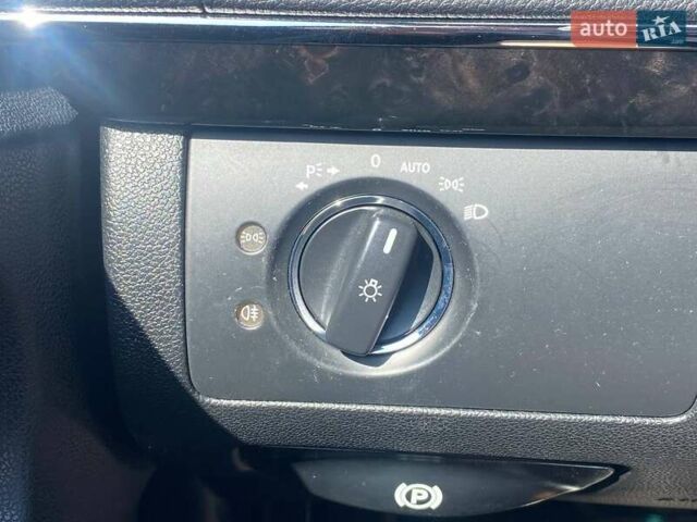 Черный Мерседес М-Класс, объемом двигателя 3.72 л и пробегом 80 тыс. км за 17999 $, фото 15 на Automoto.ua