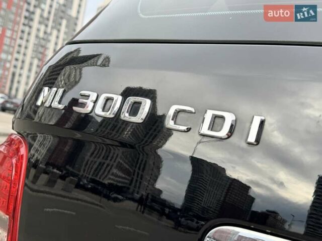 Чорний Мерседес М-Клас, об'ємом двигуна 3 л та пробігом 307 тис. км за 14750 $, фото 43 на Automoto.ua