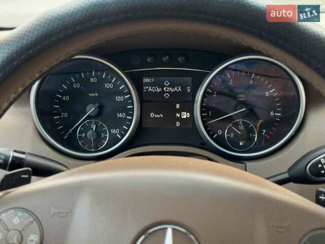 Черный Мерседес М-Класс, объемом двигателя 3.5 л и пробегом 303 тыс. км за 12290 $, фото 21 на Automoto.ua