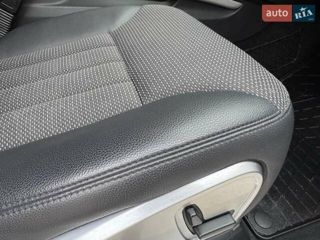 Чорний Мерседес М-Клас, об'ємом двигуна 3 л та пробігом 307 тис. км за 14750 $, фото 29 на Automoto.ua