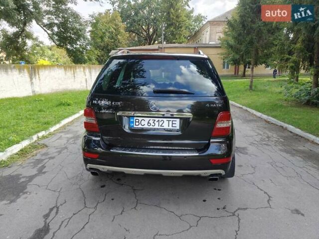 Черный Мерседес М-Класс, объемом двигателя 2.99 л и пробегом 216 тыс. км за 13500 $, фото 7 на Automoto.ua